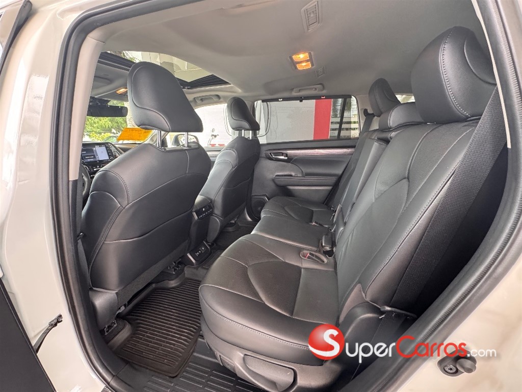 2021 Toyota Highlander Limited — foto 5 / 10