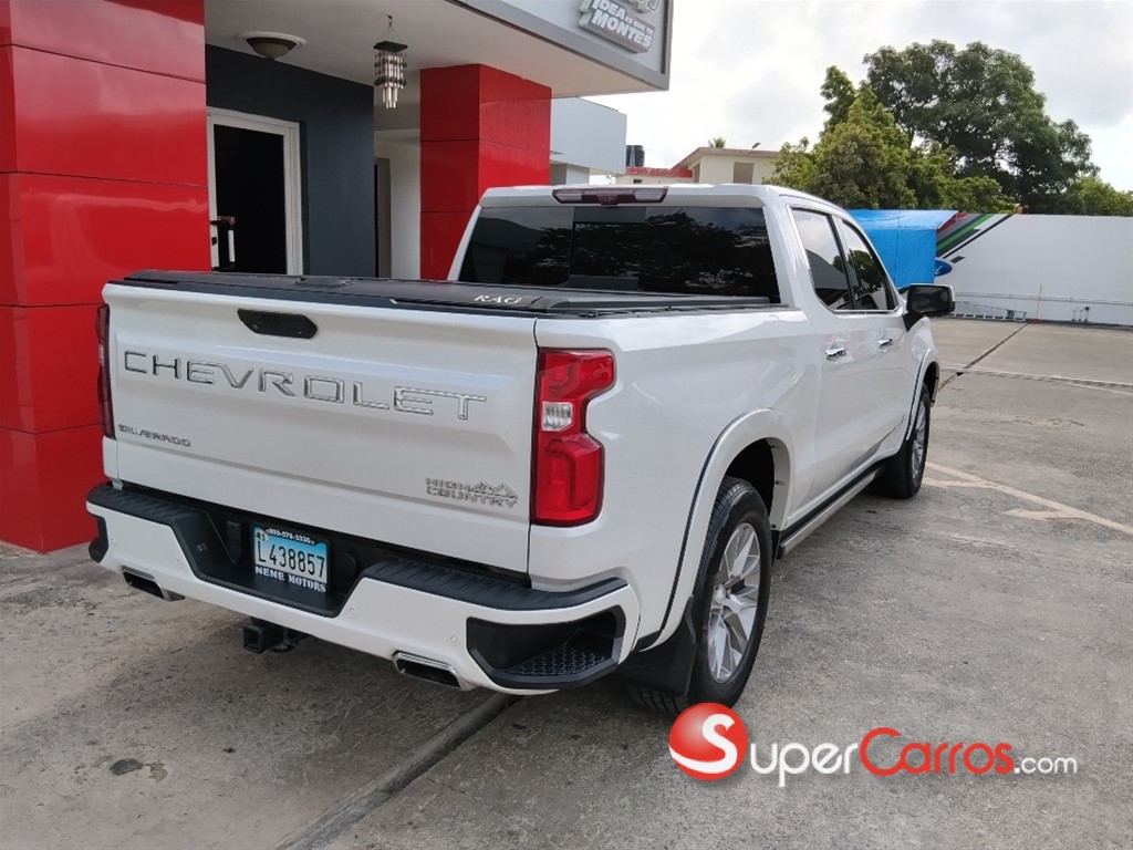 2021 Chevrolet Silverado High Country — foto 7 / 12