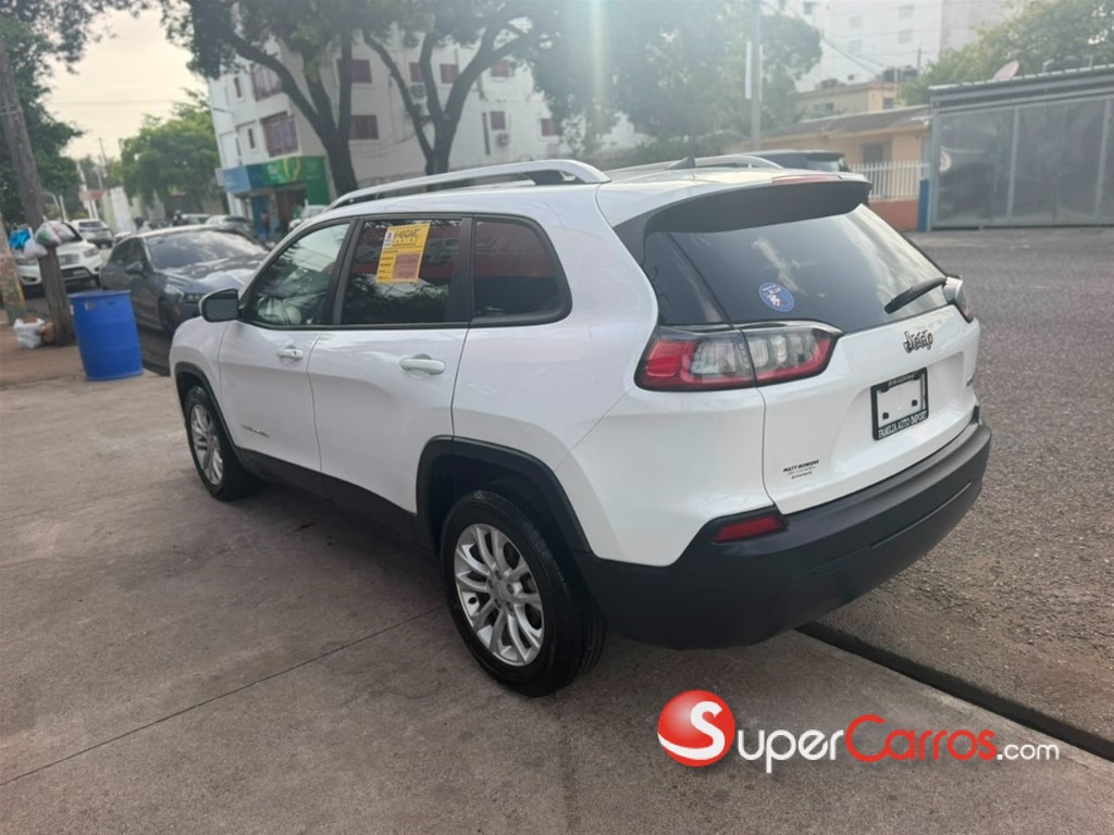 2021 Jeep Cherokee Latitude — foto 6 / 11