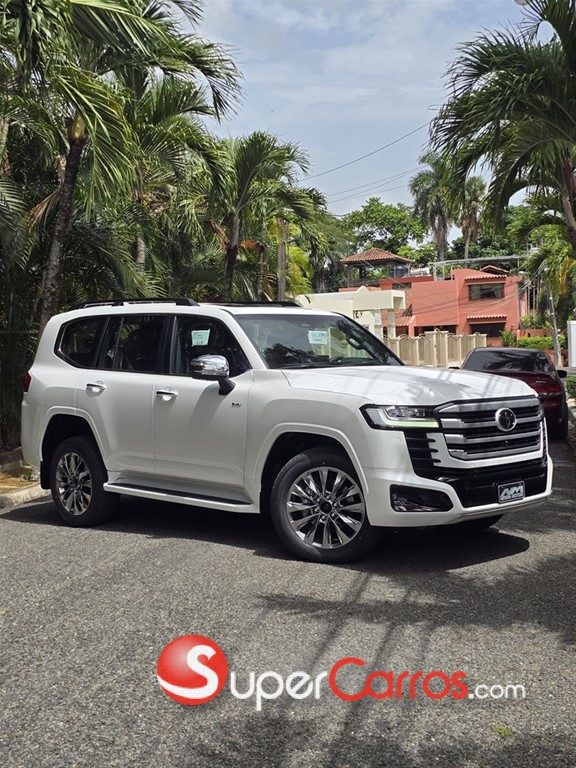 2027 Toyota Land Cruiser 300 ZX Hybrid — foto 2 / 8