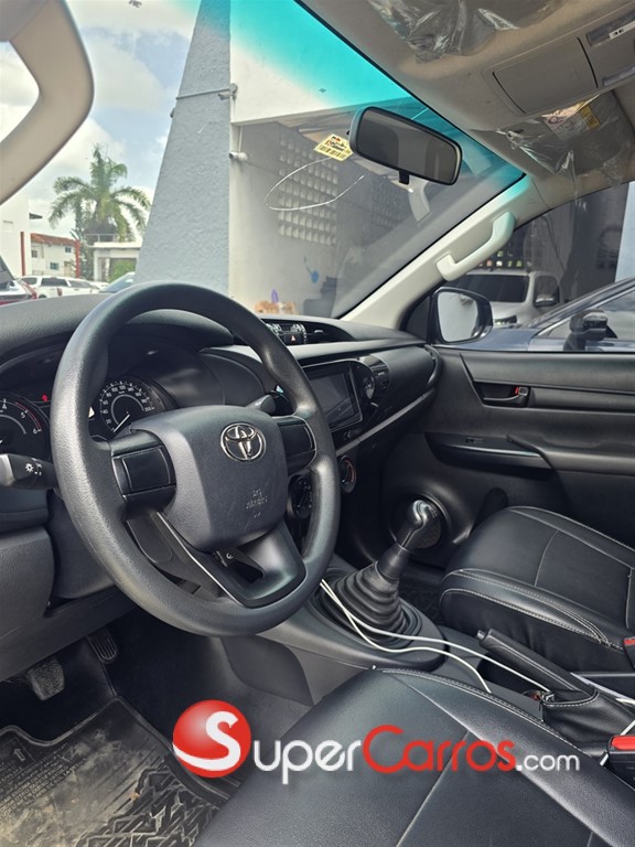 2024 Toyota Hilux — foto 3 / 6