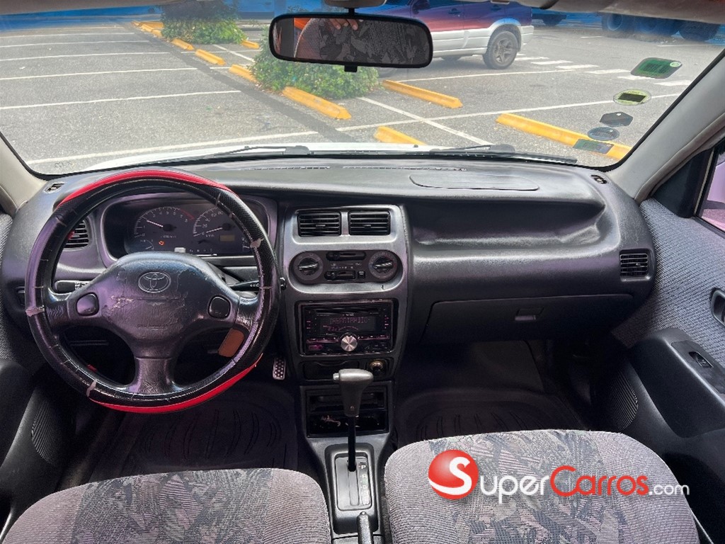 2001 Toyota Duet — foto 9 / 12