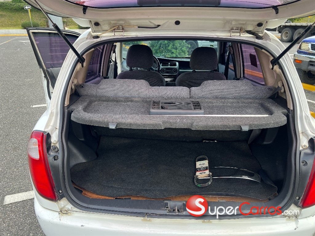 2001 Toyota Duet — foto 11 / 12