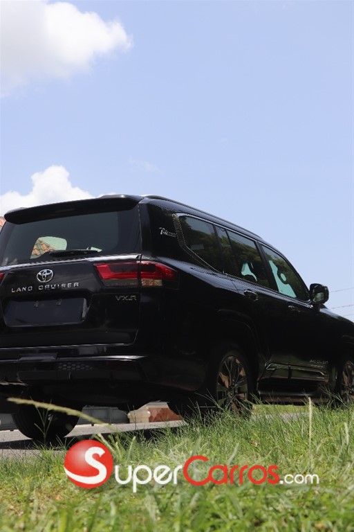 2025 Toyota Land Cruiser 70 ANIVERSARIO — foto 4 / 12