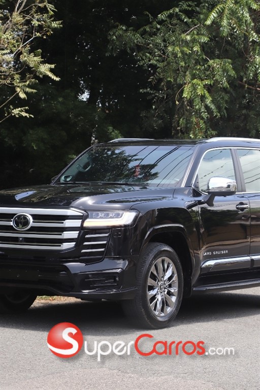 2025 Toyota Land Cruiser 70 ANIVERSARIO — foto 5 / 12