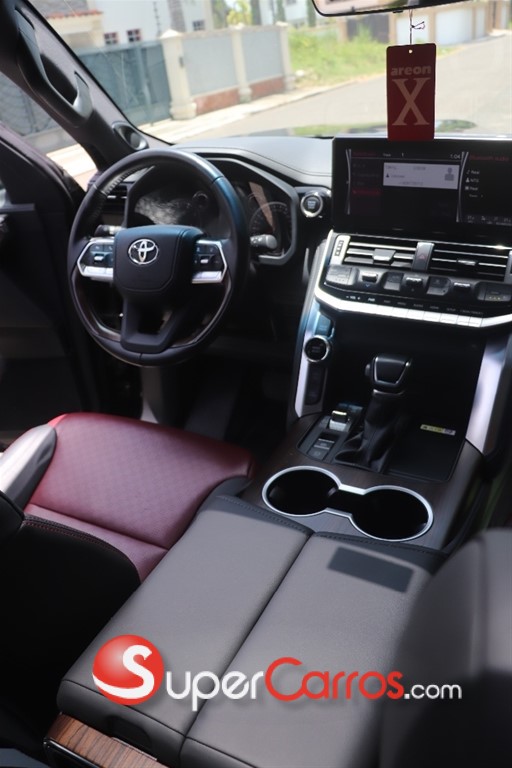 2025 Toyota Land Cruiser 70 ANIVERSARIO — foto 7 / 12