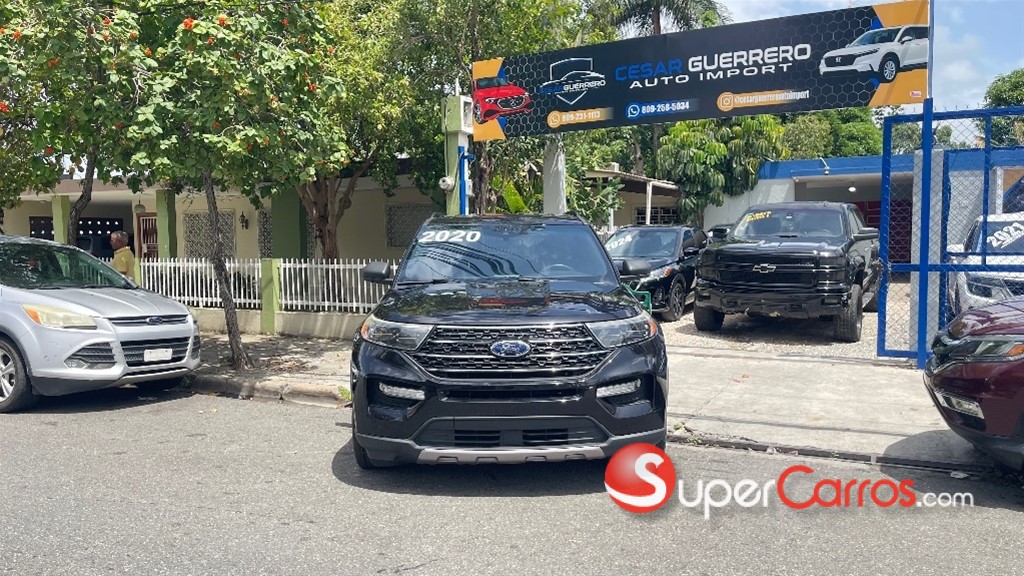 2020 Ford Explorer XLT — foto 2 / 12