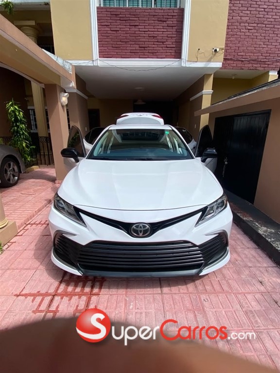 2022 Toyota Camry LE — foto 10 / 10