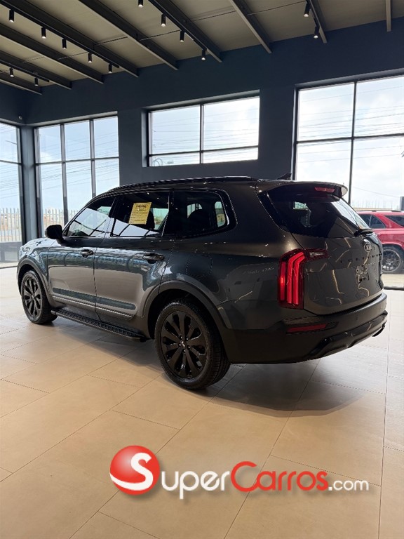 2021 Kia Telluride EX — foto 8 / 12