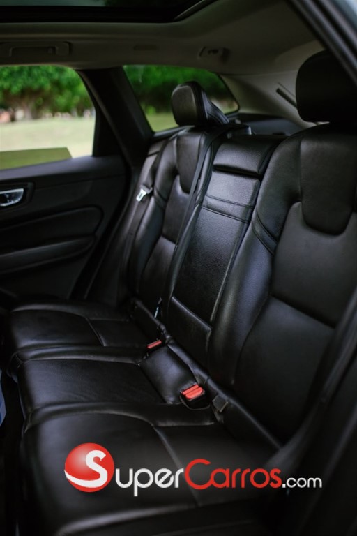 2021 Volvo XC60 T5 — foto 2 / 12
