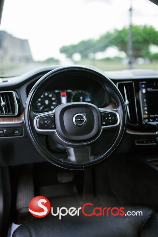 2021 Volvo XC60 T5 — foto 10 / 12