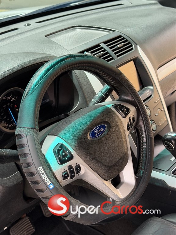 2012 Ford Explorer XLT — foto 11 / 12