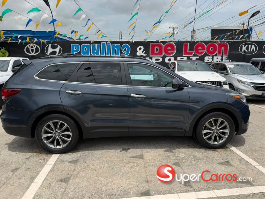 2018 Hyundai Grand Santa Fe — foto 8 / 9