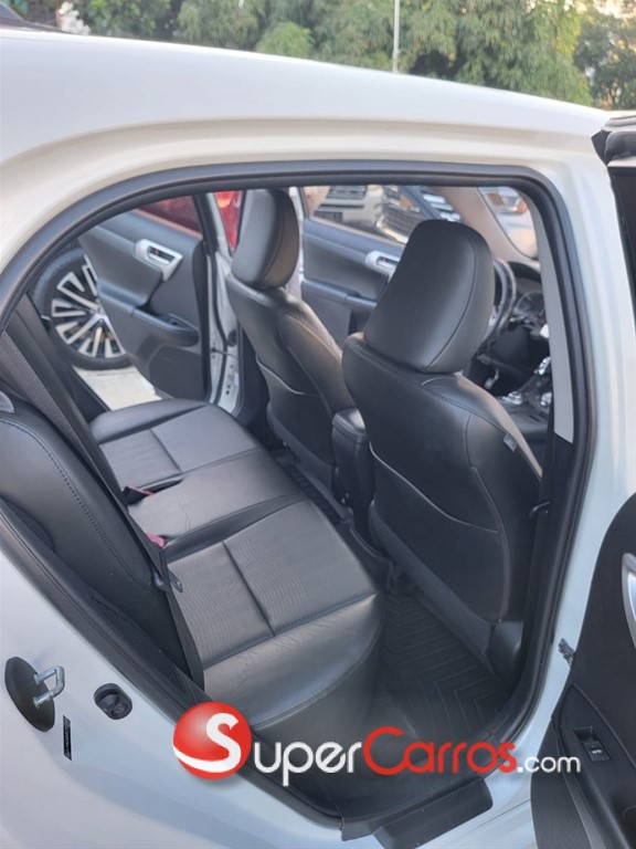 2012 Lexus CT 200 H — foto 2 / 12