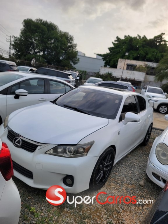 2012 Lexus CT 200 H — foto 6 / 12