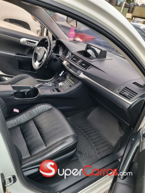 2012 Lexus CT 200 H — foto 7 / 12