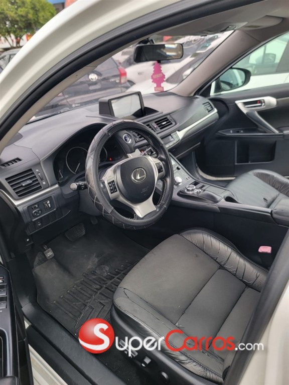 2012 Lexus CT 200 H — foto 12 / 12