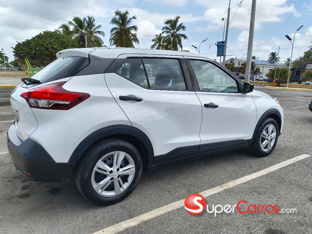 2020 Nissan Kicks S — foto 4 / 12