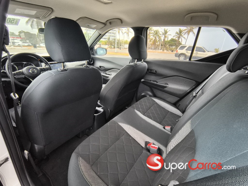 2020 Nissan Kicks S — foto 7 / 12