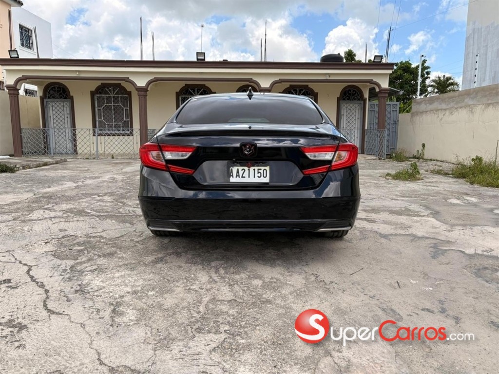 2018 Honda Accord EX — foto 4 / 5