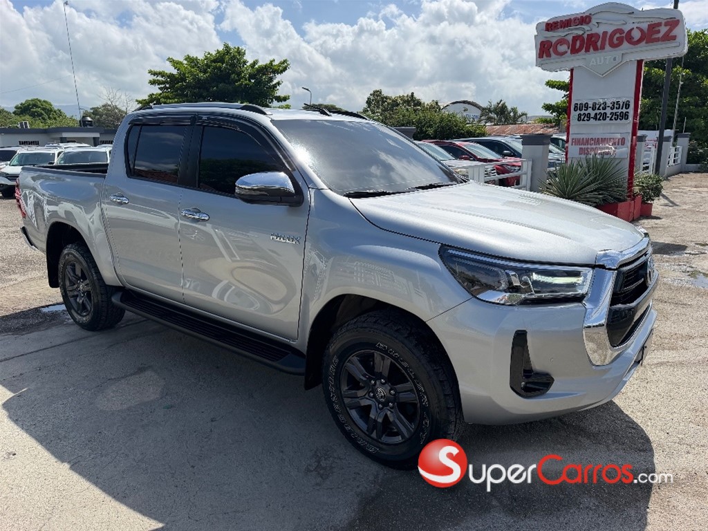2022 Toyota Hilux SRV — foto 3 / 12