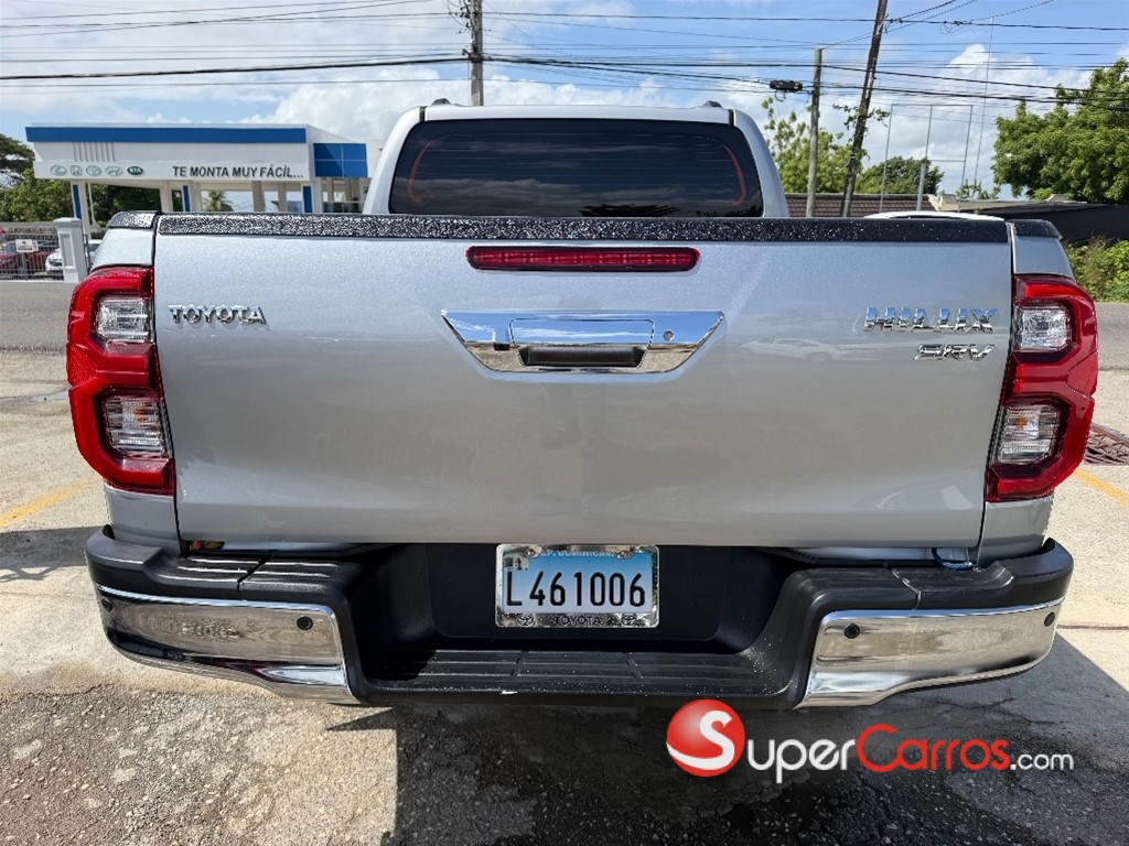 2022 Toyota Hilux SRV — foto 7 / 12