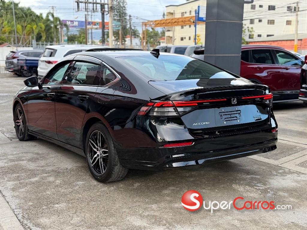2024 Honda Accord Touring — foto 5 / 10