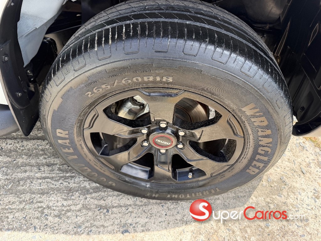 2026 Isuzu DMAX LSE — foto 3 / 10