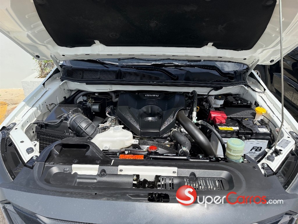 2026 Isuzu DMAX LSE — foto 8 / 10