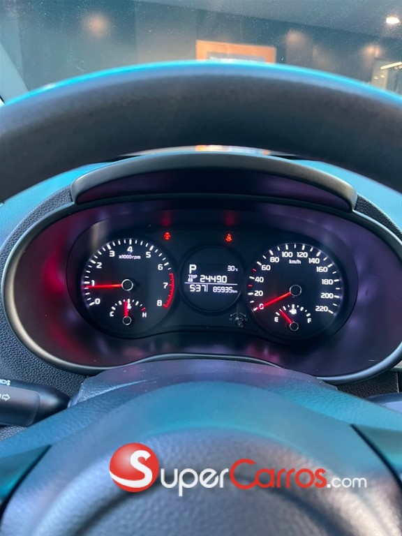 2023 Kia Picanto — foto 8 / 12