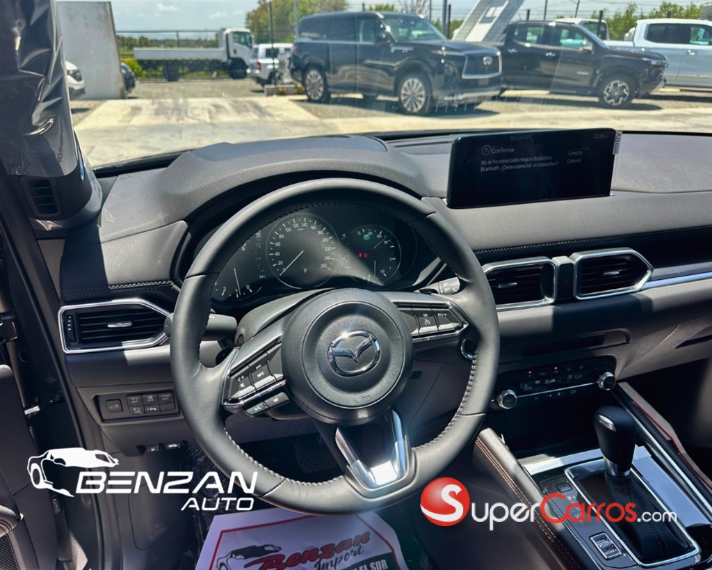 2027 Mazda CX-5 GT — foto 8 / 9