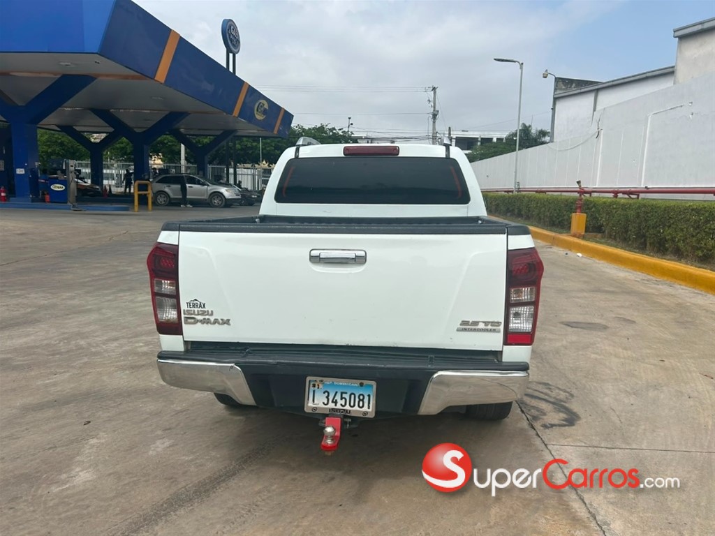 2016 Isuzu DMAX — foto 7 / 10