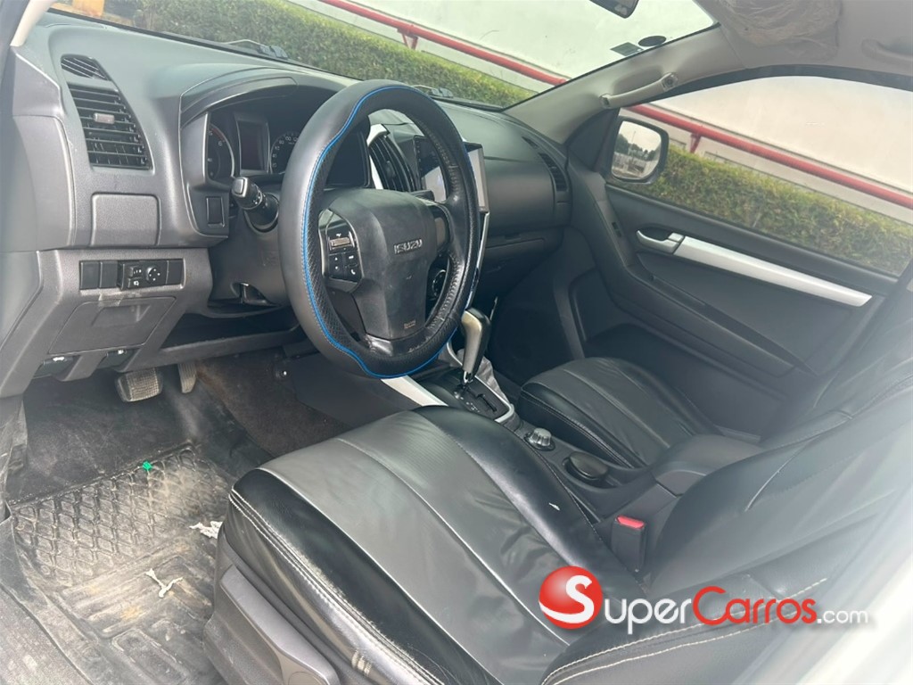 2016 Isuzu DMAX — foto 9 / 10