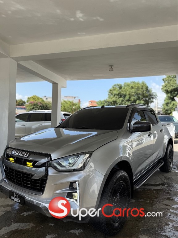 2023 Isuzu DMAX LSE — foto 3 / 10