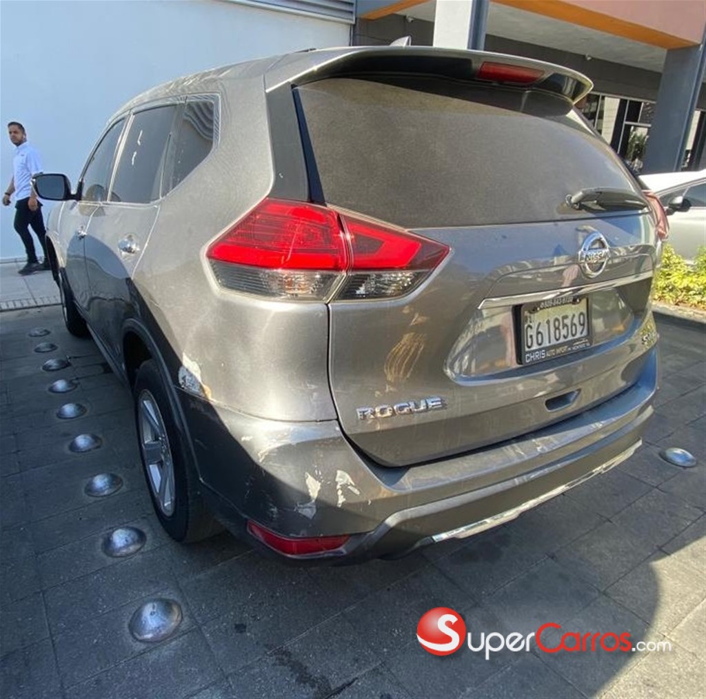 2017 Nissan Rogue S — foto 5 / 9
