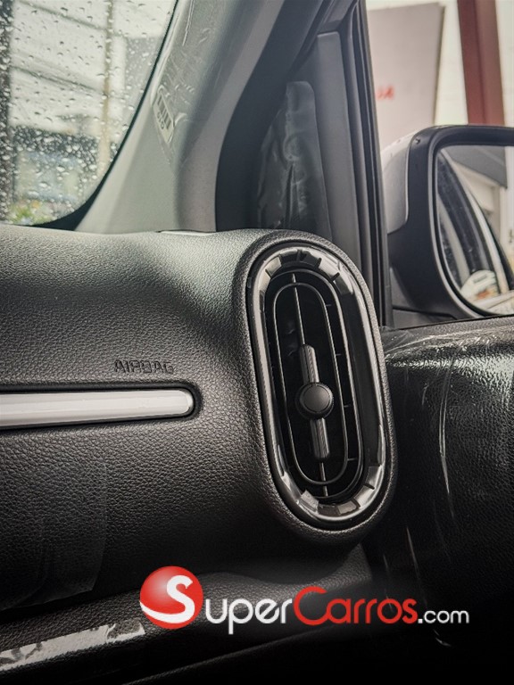 2027 Kia Picanto L X — foto 8 / 12