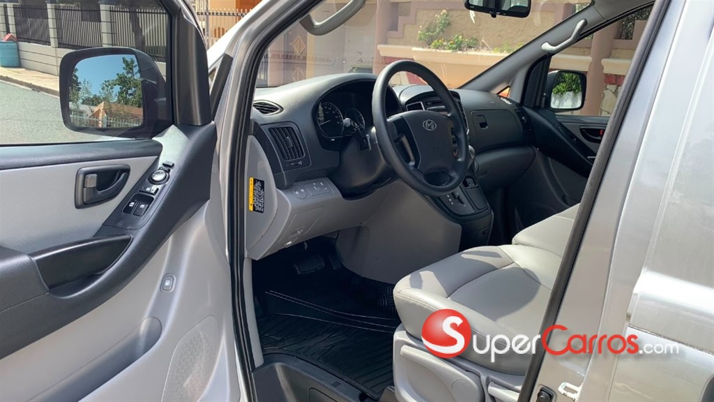 2020 Hyundai Grand Starex — foto 7 / 12