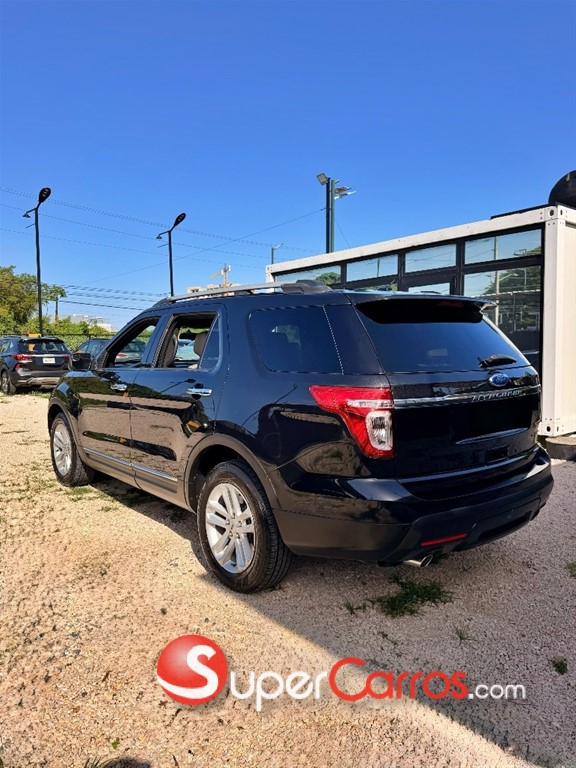 2015 Ford Explorer XLT — foto 5 / 11