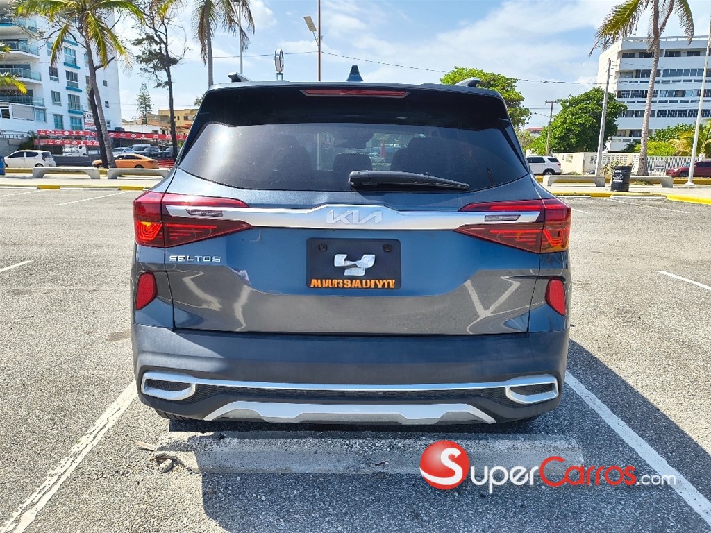 2022 Kia Seltos EX — foto 5 / 12