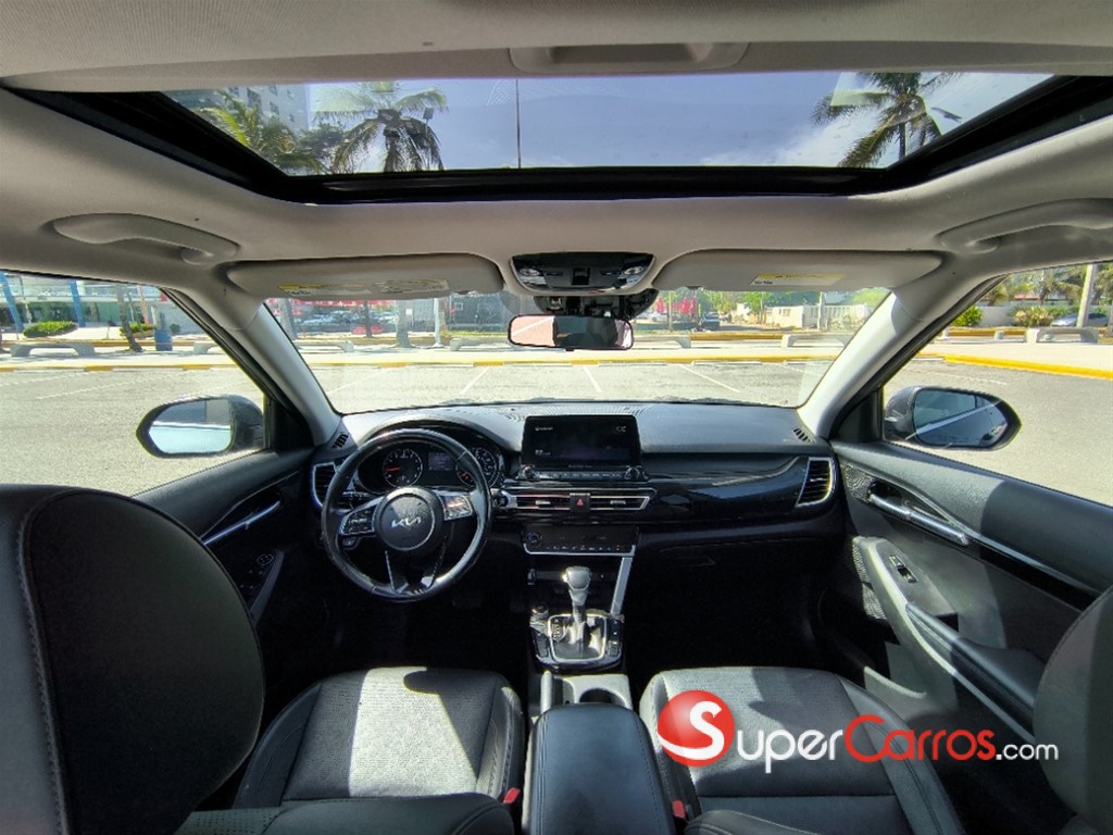 2022 Kia Seltos EX — foto 8 / 12