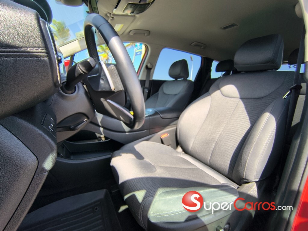 2023 Hyundai Santa Fe SEL — foto 9 / 12