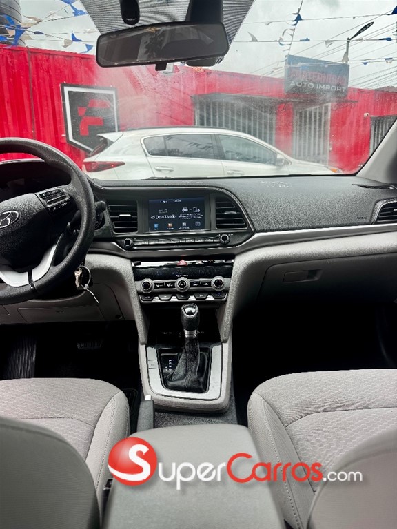 2020 Hyundai Elantra — foto 4 / 11
