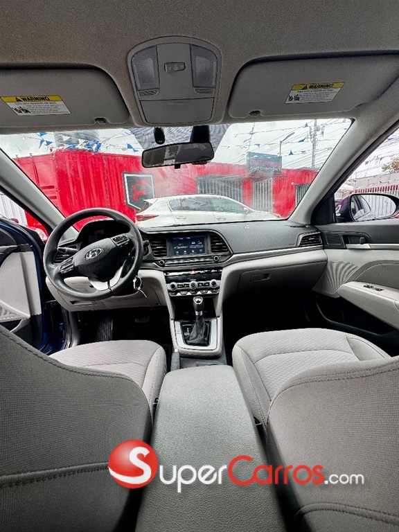 2020 Hyundai Elantra — foto 5 / 11
