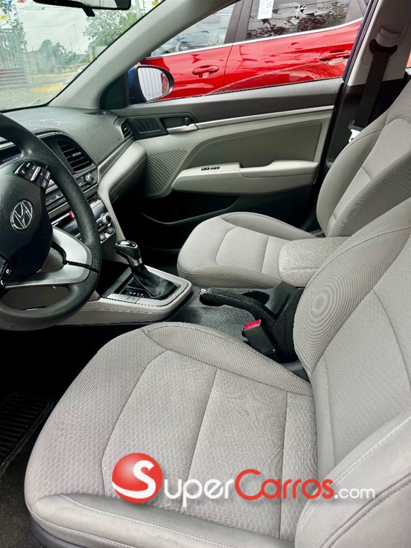 2020 Hyundai Elantra — foto 6 / 11