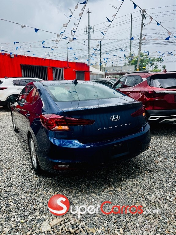 2020 Hyundai Elantra — foto 10 / 11