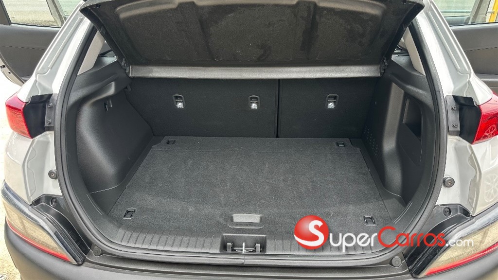 2023 Hyundai KONA — foto 10 / 12