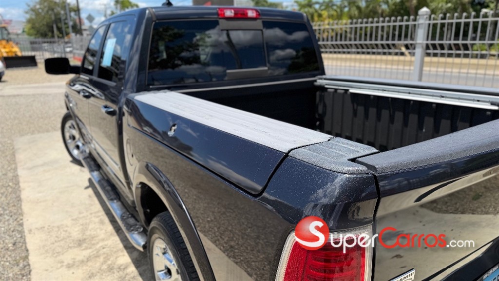 2018 Dodge Ram 1500 Laramie — foto 3 / 8