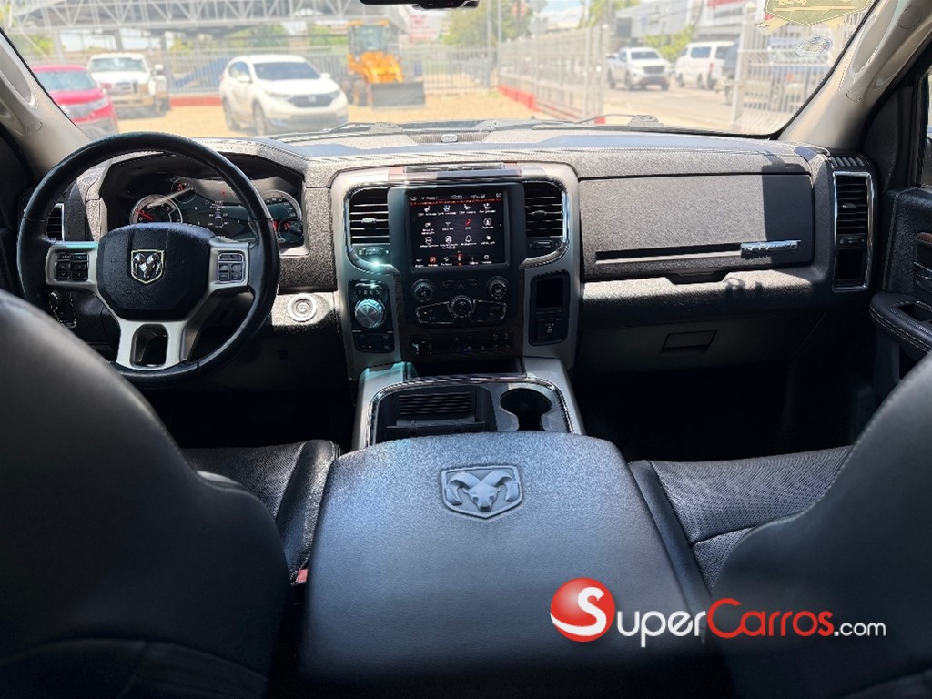 2018 Dodge Ram 1500 Laramie — foto 4 / 8