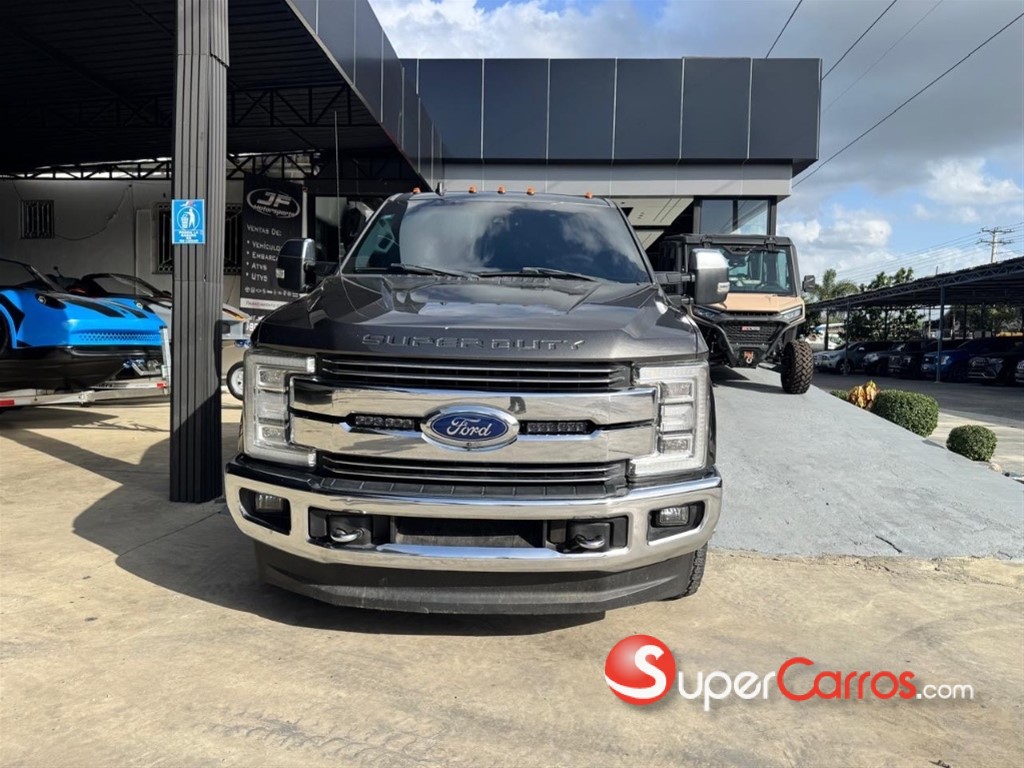 2019 Ford F 350 Super Duty Platinum Edition — foto 2 / 9