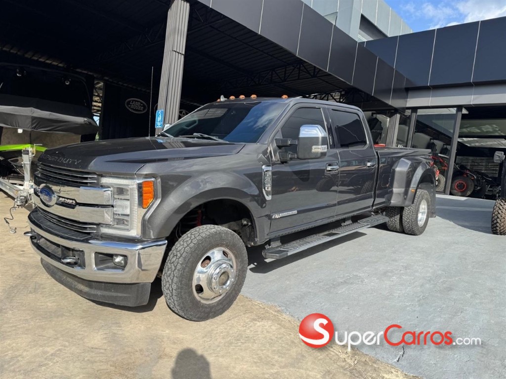 2019 Ford F 350 Super Duty Platinum Edition — foto 3 / 9